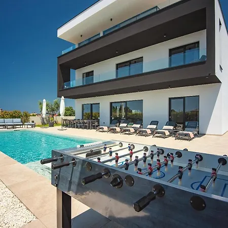 Aquarius Villa