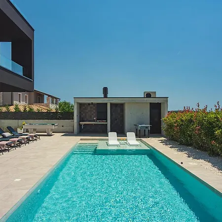 Aquarius Holiday home *